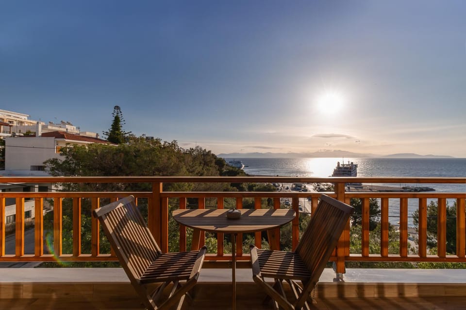 Patio, View (from property/room), Balcony/Terrace, Dining area, Sea view