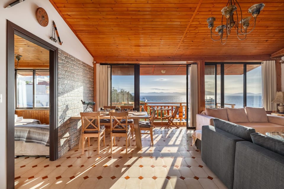 Natural landscape, View (from property/room), Living room, Seating area, Dining area