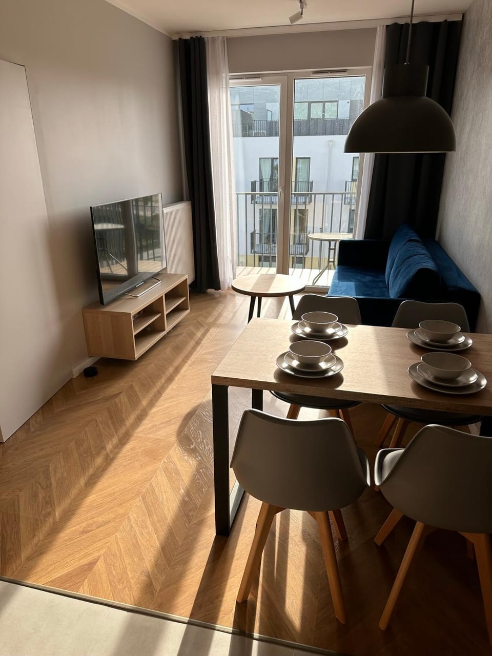 Communal lounge/ TV room, Balcony/Terrace, Living room