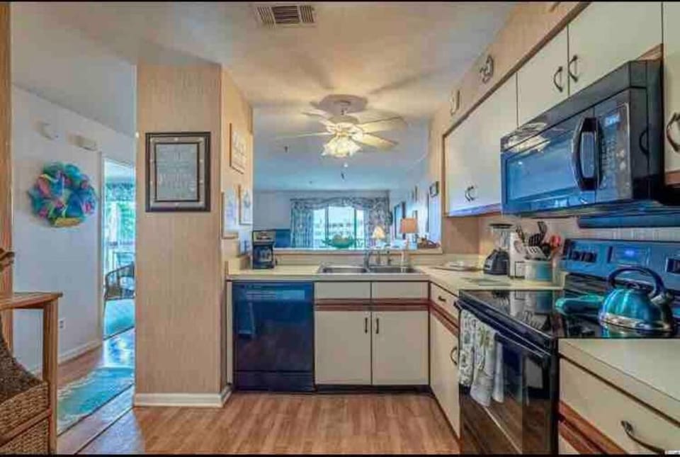 Lovely 2-bedroom condo with pool Apartment in North Myrtle Beach