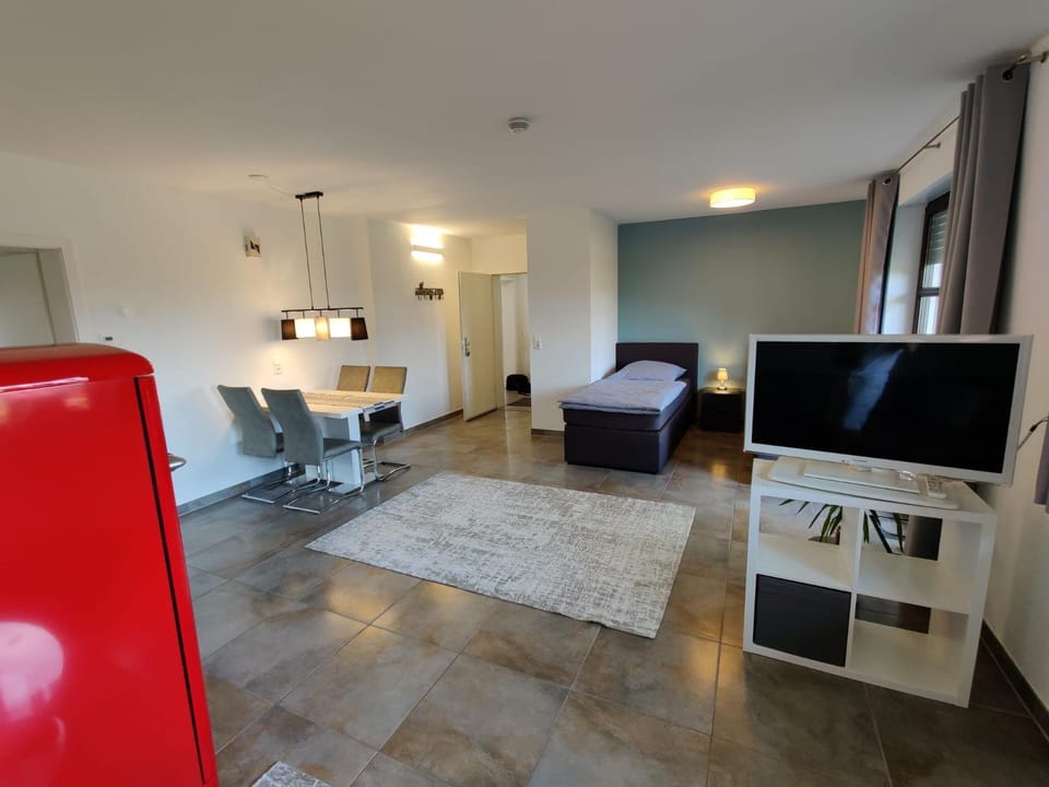 Photo of the whole room, Dining area