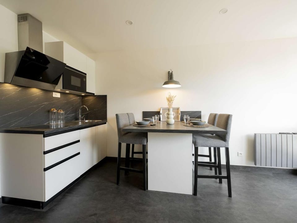Appartement cosy 4 pers, rénové, proche commodités - FR-1-545-35 Apartment in Val Thorens