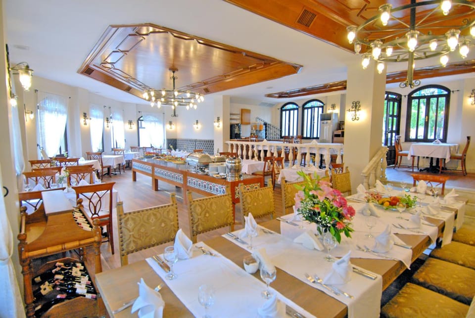Restaurant/places to eat