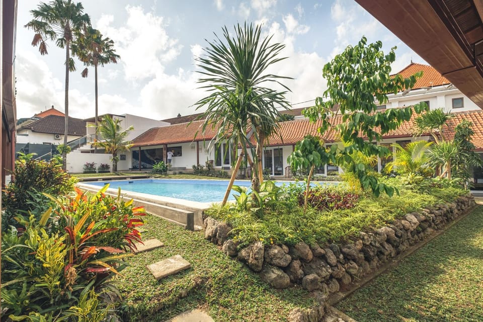 Property building, Swimming pool