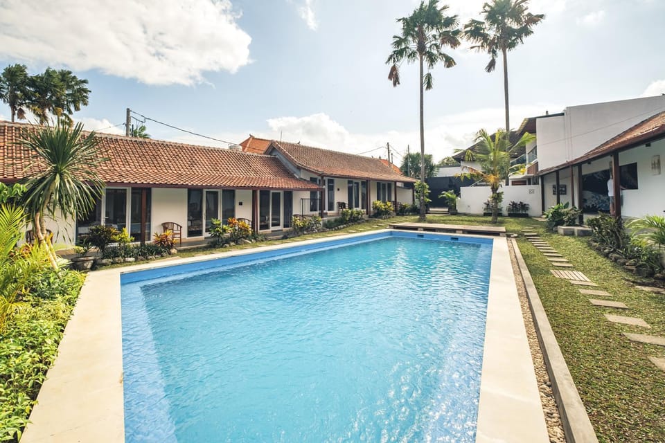 Property building, Pool view, Swimming pool, Swimming pool