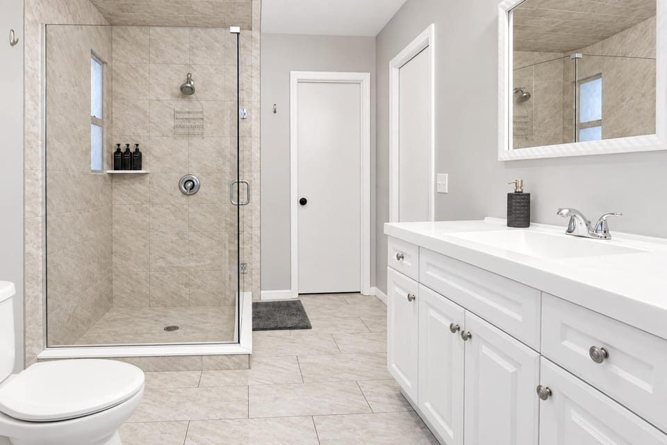 Shower, Toilet, Bathroom