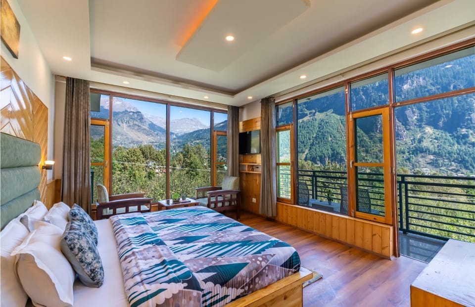 Bed, Natural landscape, View (from property/room), Balcony/Terrace, Photo of the whole room, Bedroom, Garden view, Mountain view