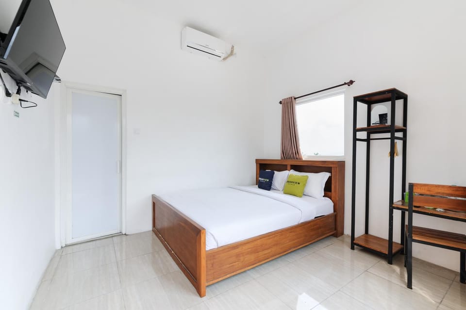 Bed, View (from property/room), Bedroom