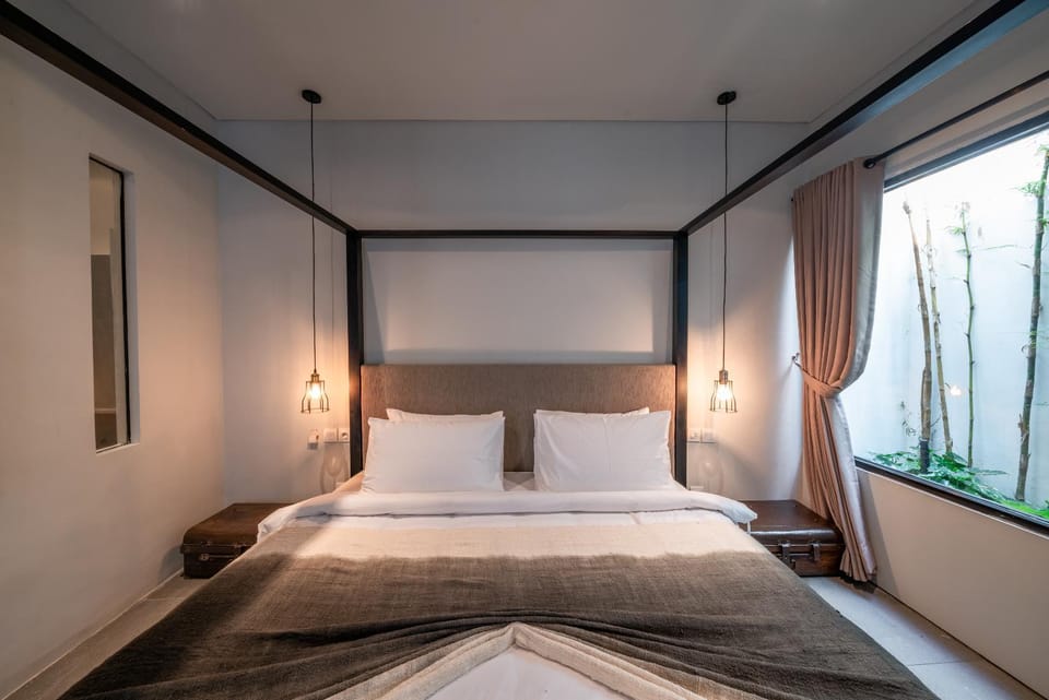 Bed, Photo of the whole room, Bedroom