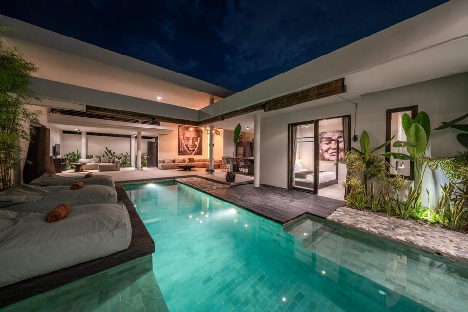 Night, Swimming pool, Swimming pool