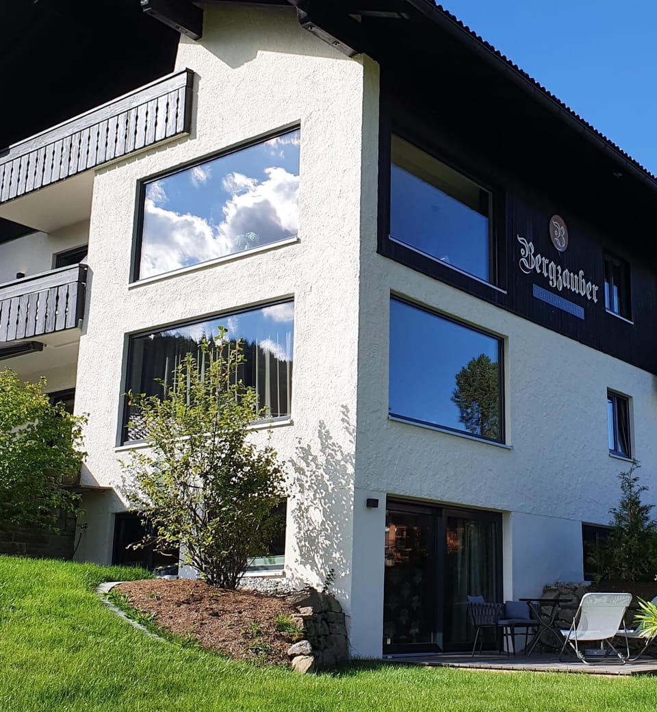 Property building, Spring, Garden