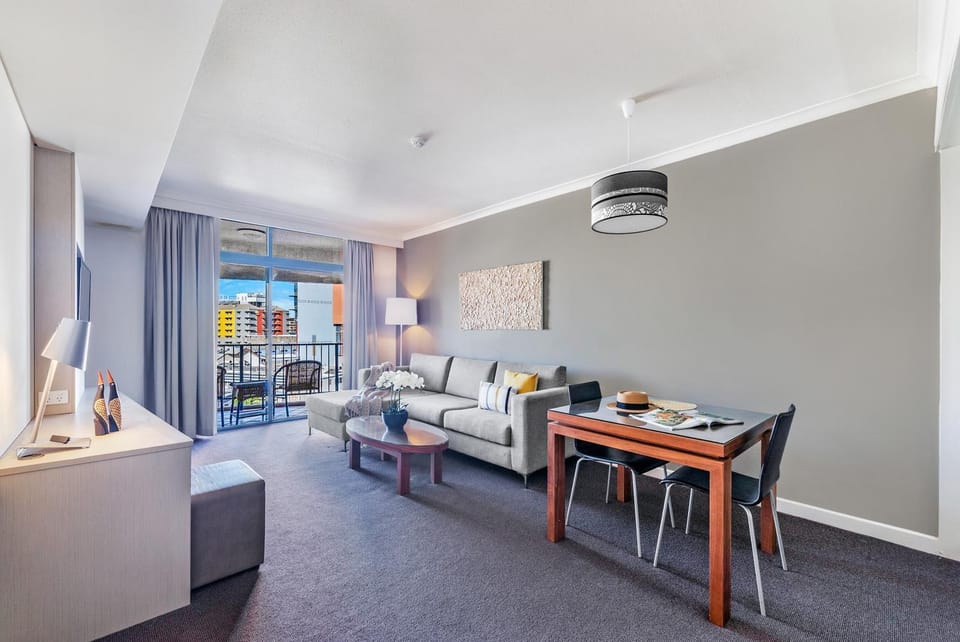 Living room, Dining area