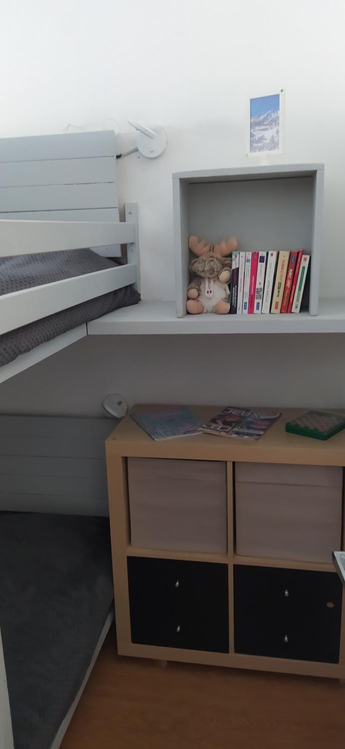 bunk bed