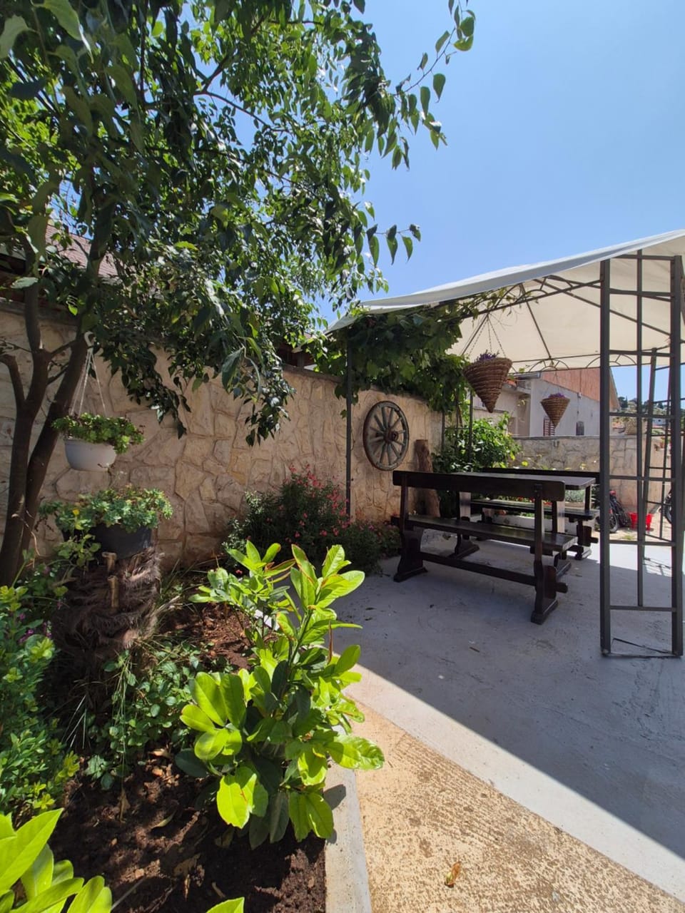 Apartments Tonći Apartment in Šibenik-Knin County, Croatia
