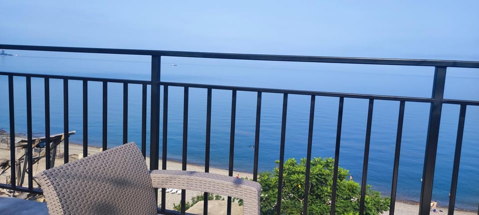 Balcony/Terrace, Sea view, Internal: Not applicable to any particular room