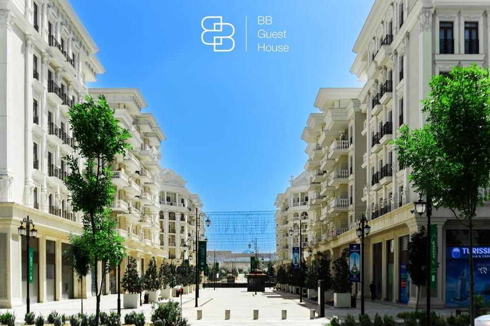 Property building, Day, City view, Location