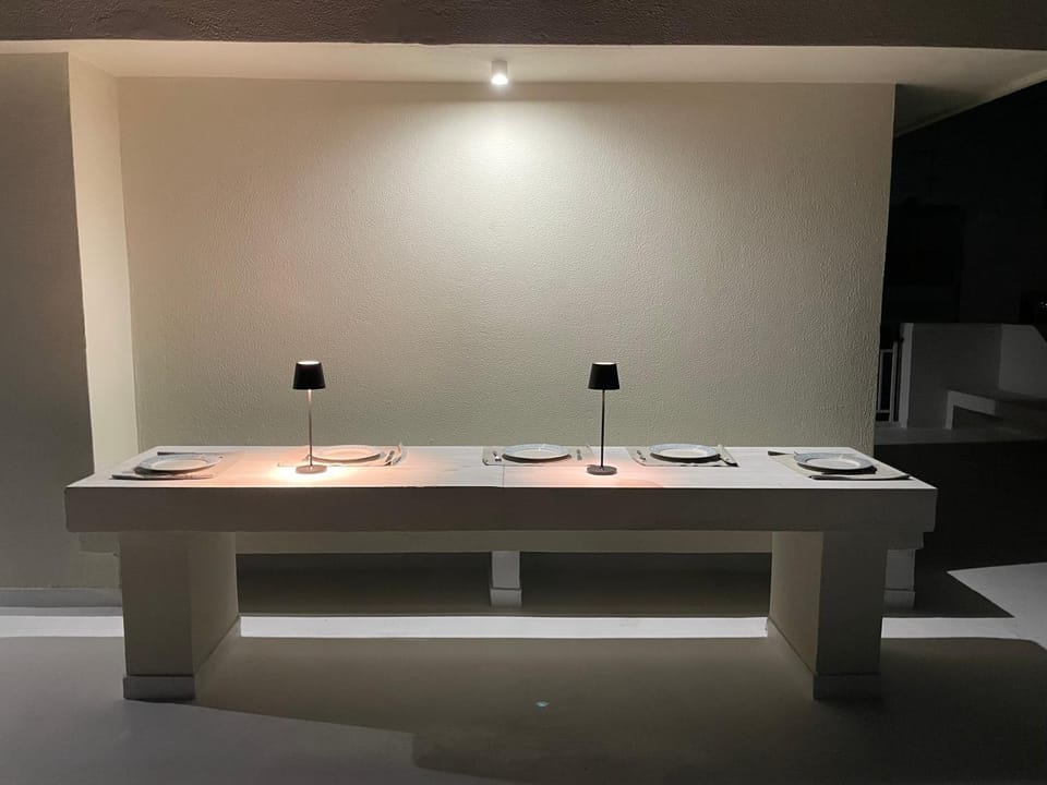 Night, Dining area