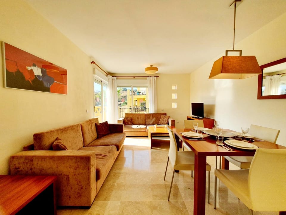 Atalaya Apartment 2 Bedrooms Apartment in Sitio de Calahonda
