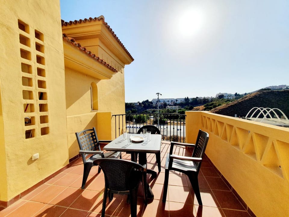 Atalaya Apartment 2 Bedrooms Apartment in Sitio de Calahonda