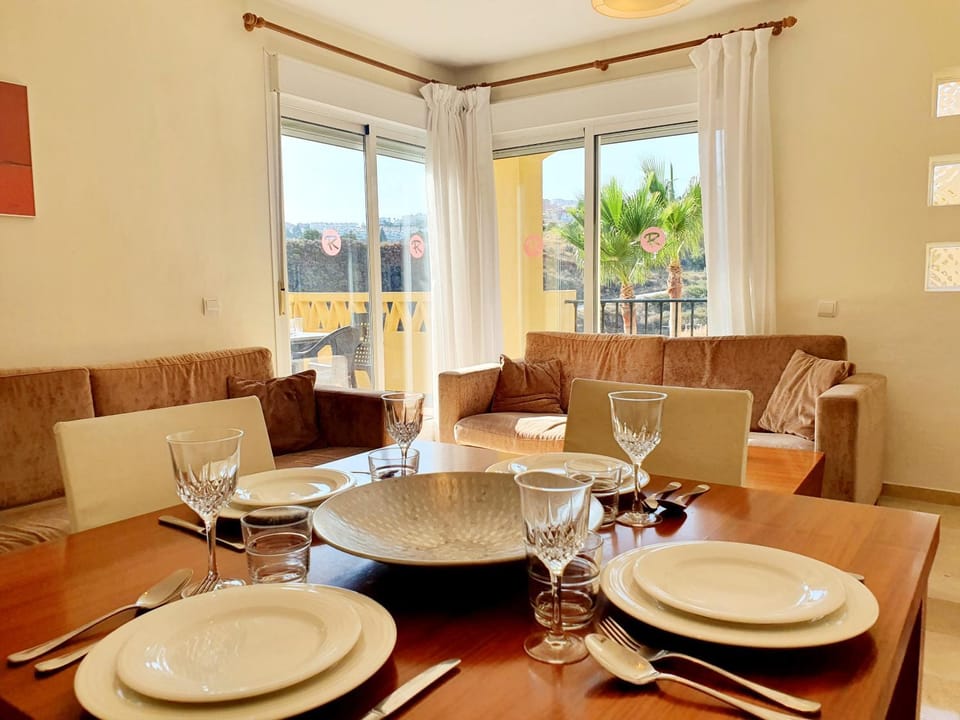Atalaya Apartment 2 Bedrooms Apartment in Sitio de Calahonda
