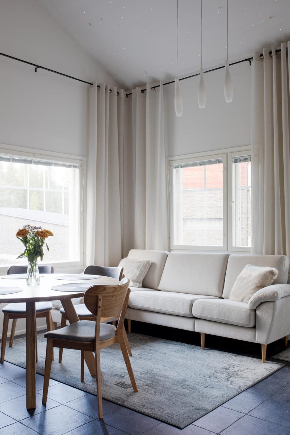 Living room, Seating area