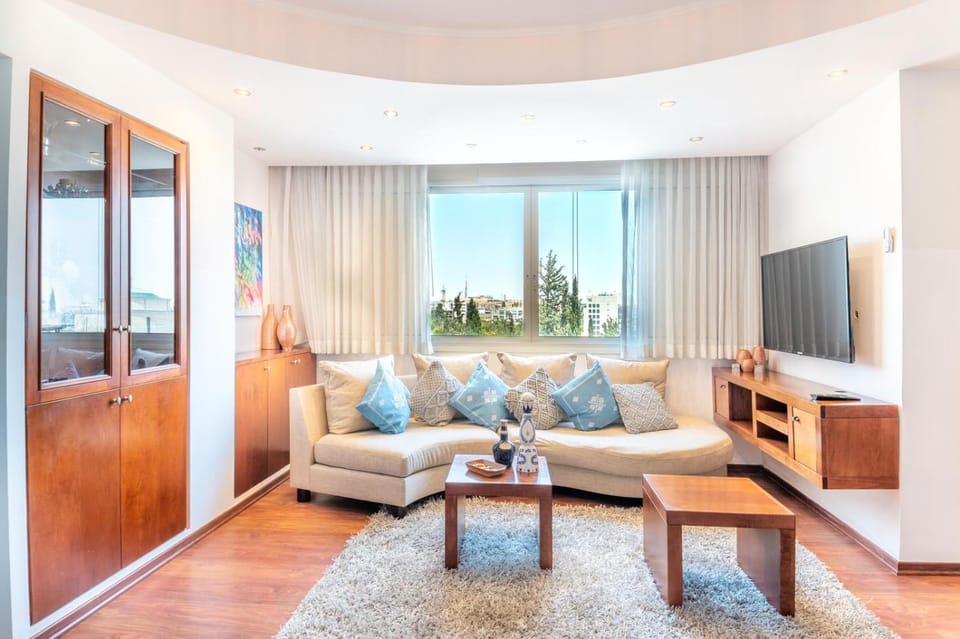 Art Apartment In Mamila - Art & View Apartment in Jerusalem