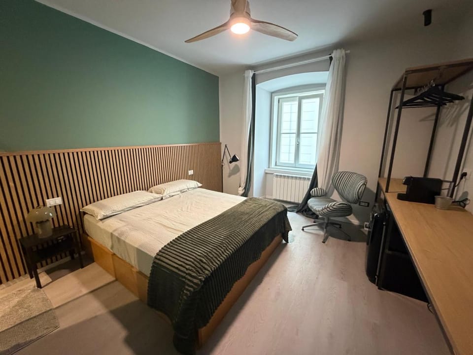 Central Corner House Apartment in Trieste