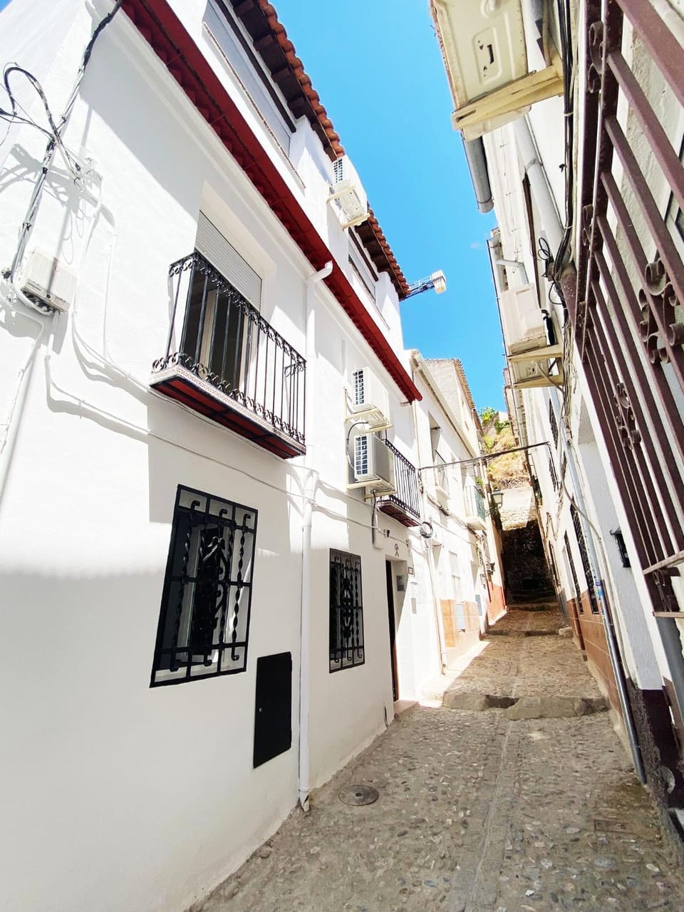Facade/entrance, Neighbourhood, Quiet street view