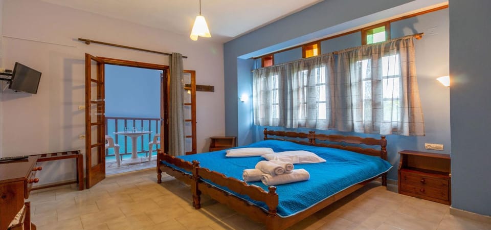Bed, Photo of the whole room, Bedroom, Sea view