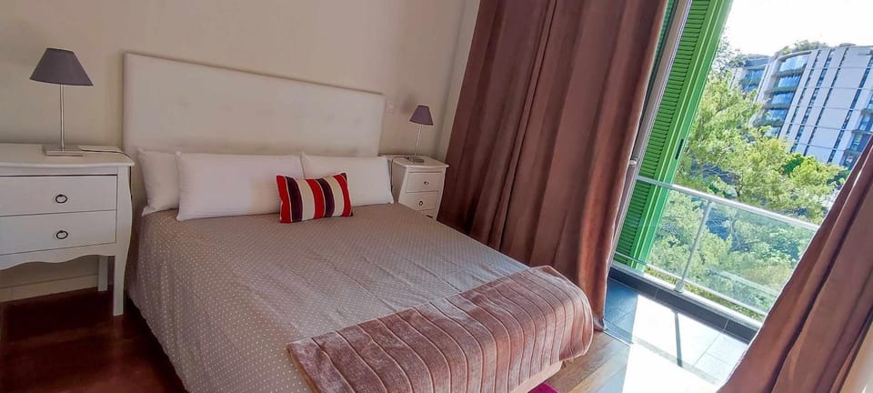 Bed, Balcony/Terrace, Bedroom