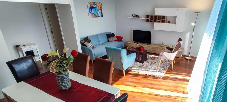 Communal lounge/ TV room, TV and multimedia, Living room