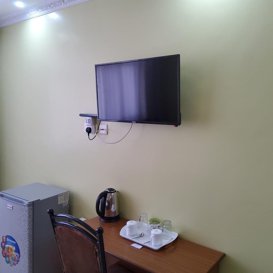 TV and multimedia, hair dresser