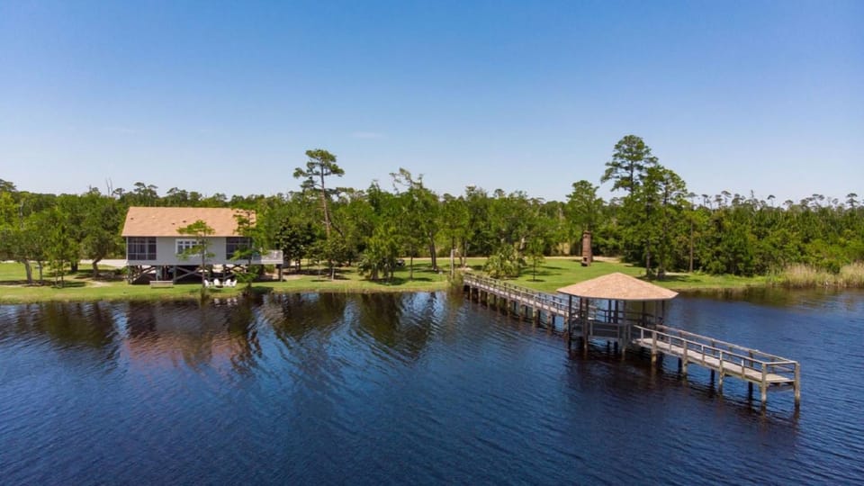 Property building, Natural landscape, Lake view