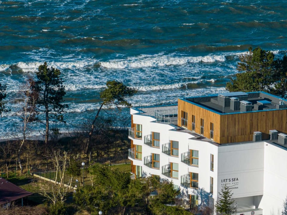 Property building, Natural landscape, Bird's eye view, View (from property/room), Beach, Beach, Sea view, Sea view, internet, internet, elevator