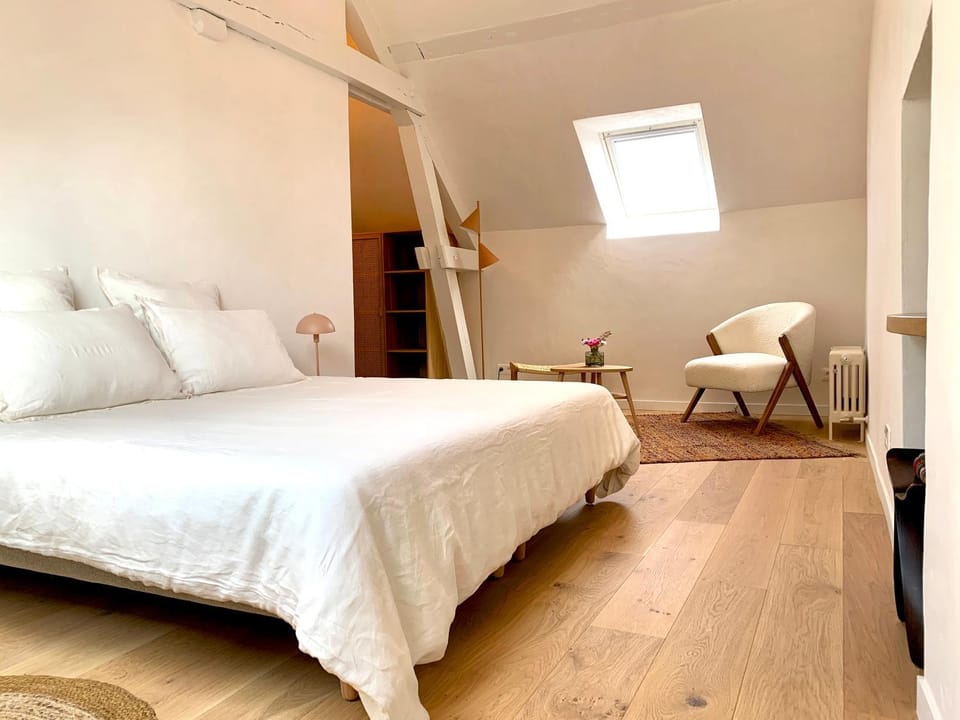 La Maison Vivante, chambres d'hotes au coeur du Perche Bed and Breakfast in Normandy