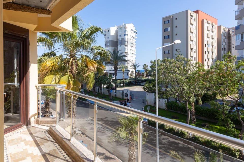Large Duplex Apartment With Sea View Apartment in Antalya