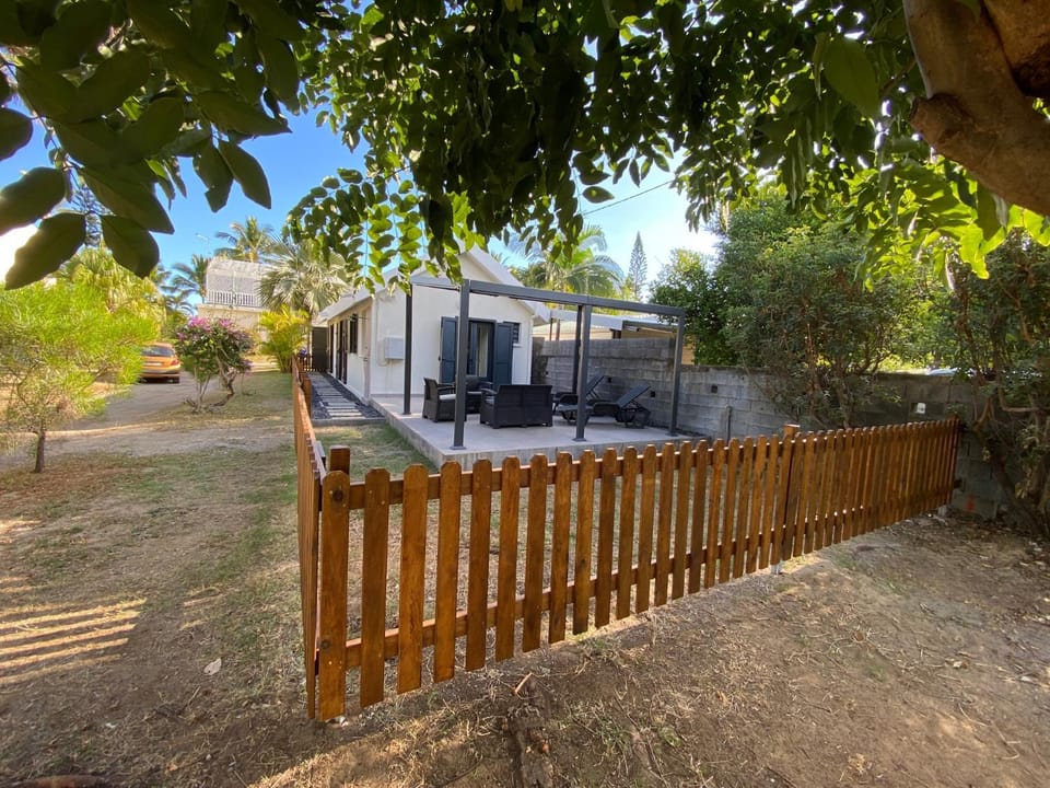 Bungalow Coco des sables proche plage et lagon House in Saint-Paul