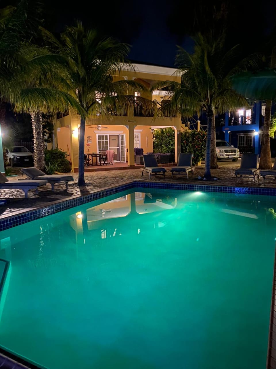Property building, Swimming pool, Public Bath