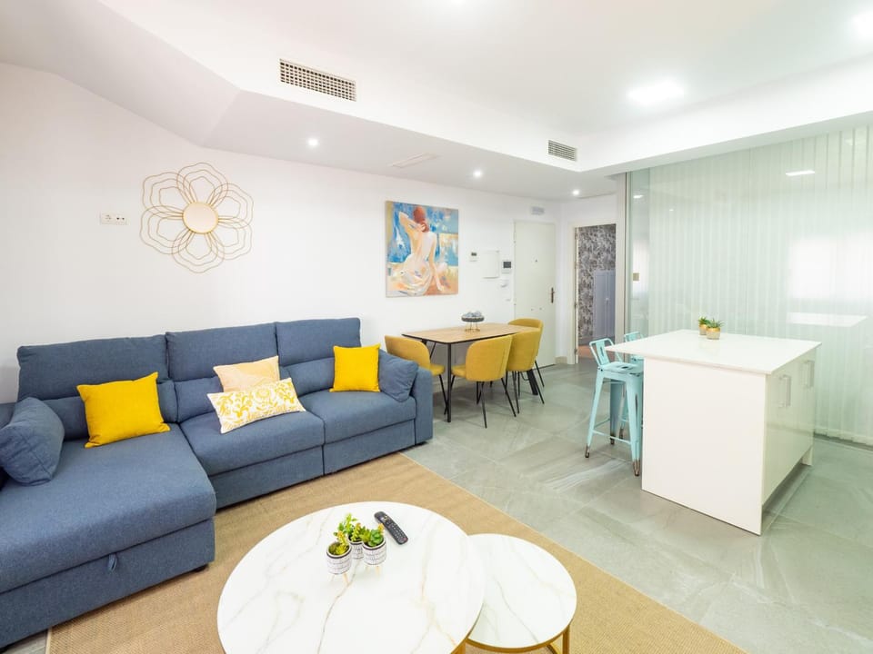 Communal lounge/ TV room, Living room