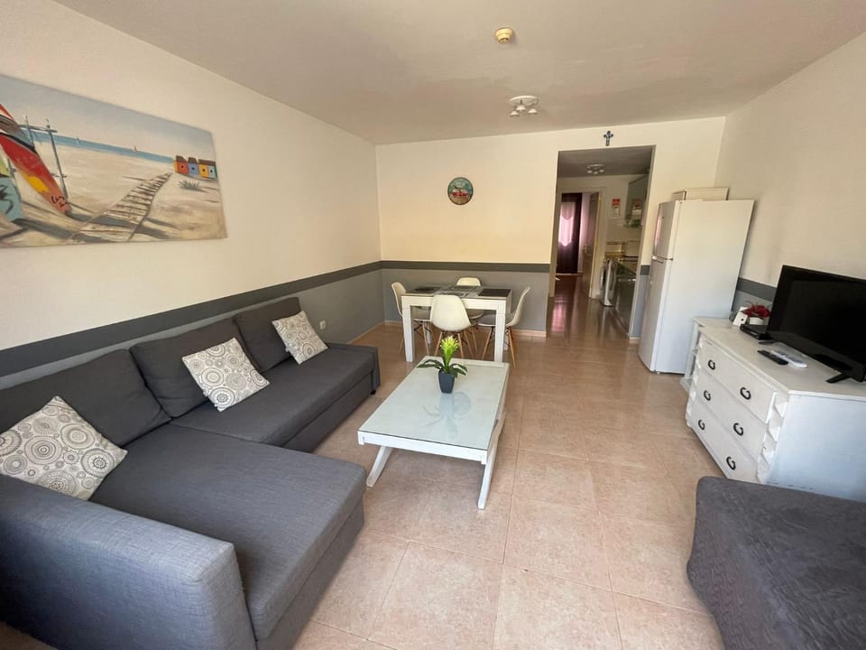 Communal lounge/ TV room, TV and multimedia, Living room, Seating area