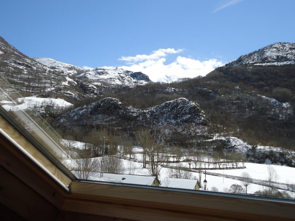 View (from property/room), View (from property/room)