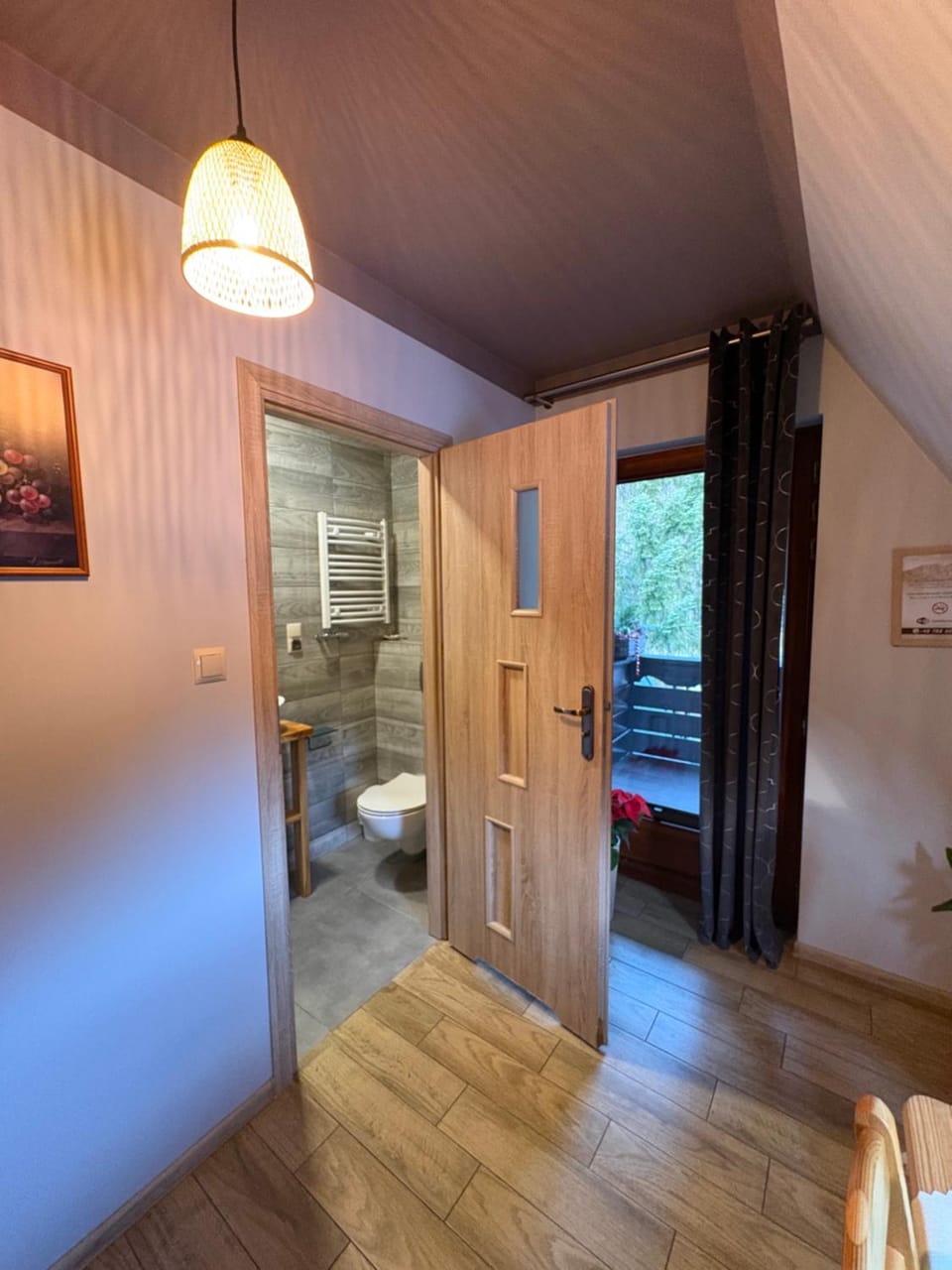 Bathroom, towels