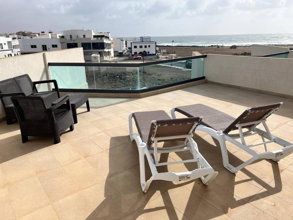Ocean View Penthouse El Cotillo Apartment in El Cotillo