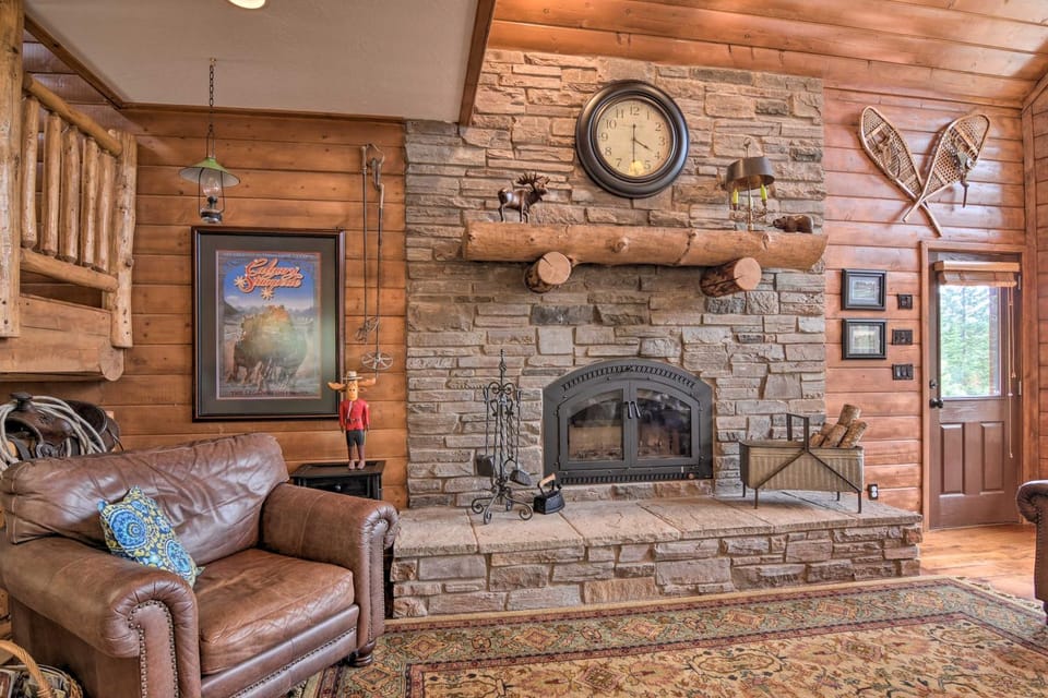 Duck Creek Village Chalet w/ Fire Pit & Decks House in Utah