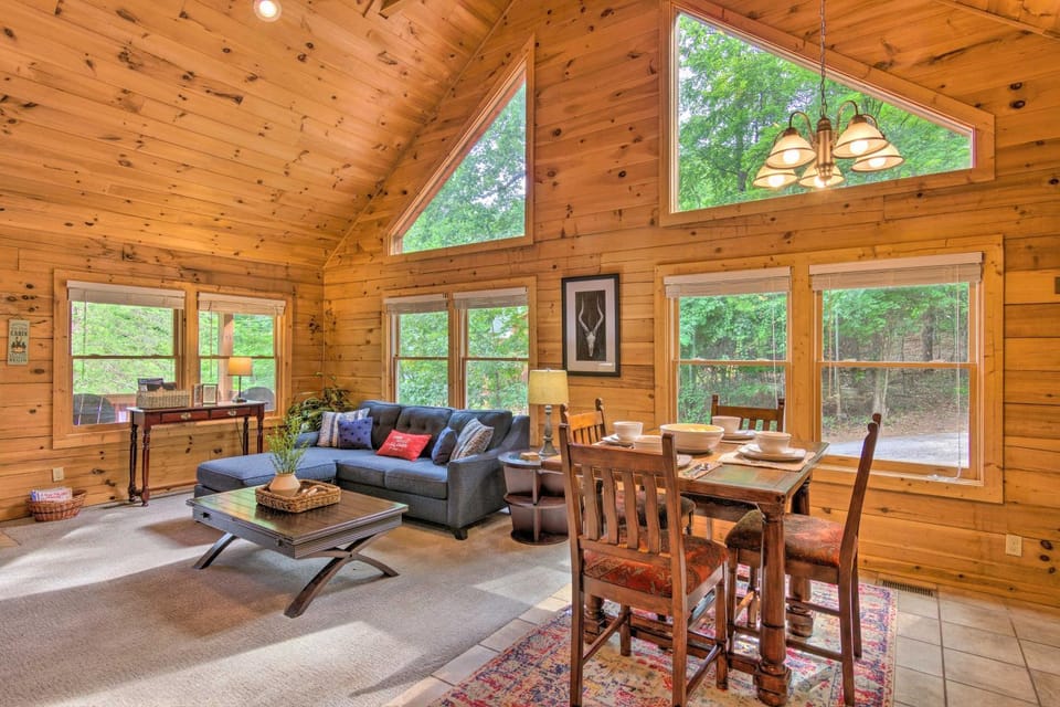 Hot Tub Soaks! 'Moonshine Manor' Near Lake Lure House in Lake Lure