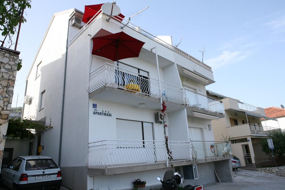 Rooms and Apartments Kurtović Bed and Breakfast in Šibenik-Knin County, Croatia