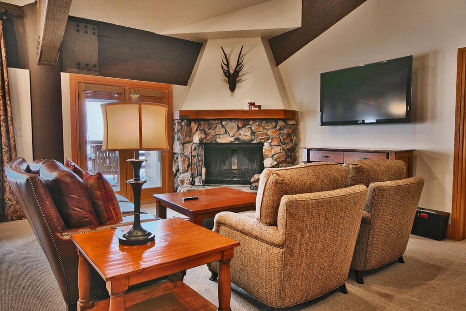 Luxury Two Bedroom Suite with Mountain Views Apartment in Deer Valley