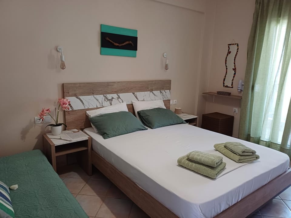 La MER Rooms Peraia Apartment in Decentralized Administration of Macedonia and Thrace