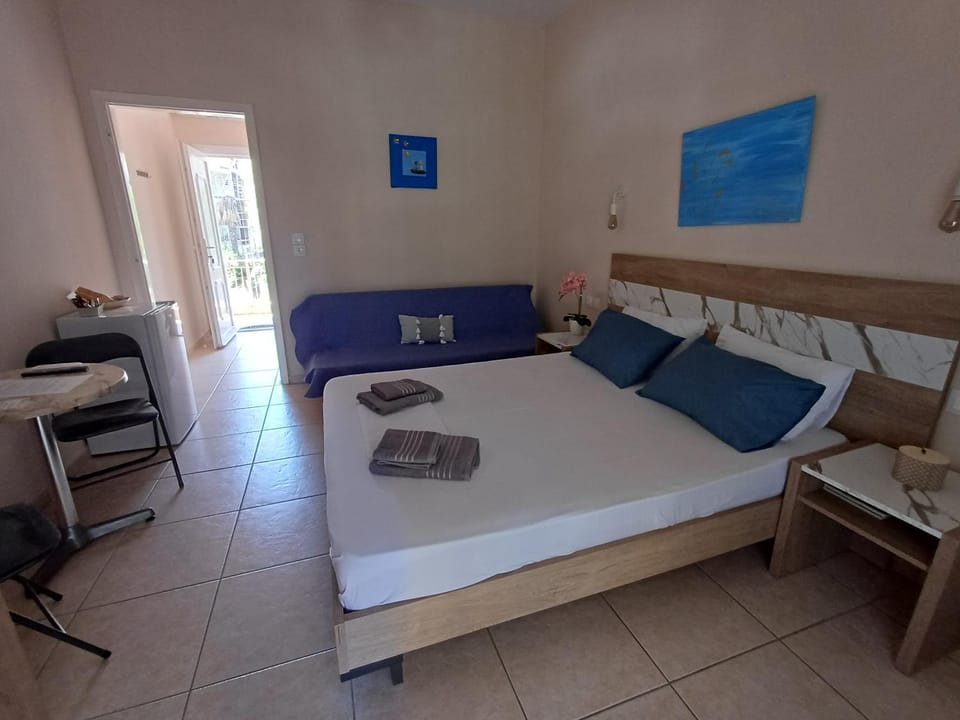 La MER Rooms Peraia Apartment in Decentralized Administration of Macedonia and Thrace