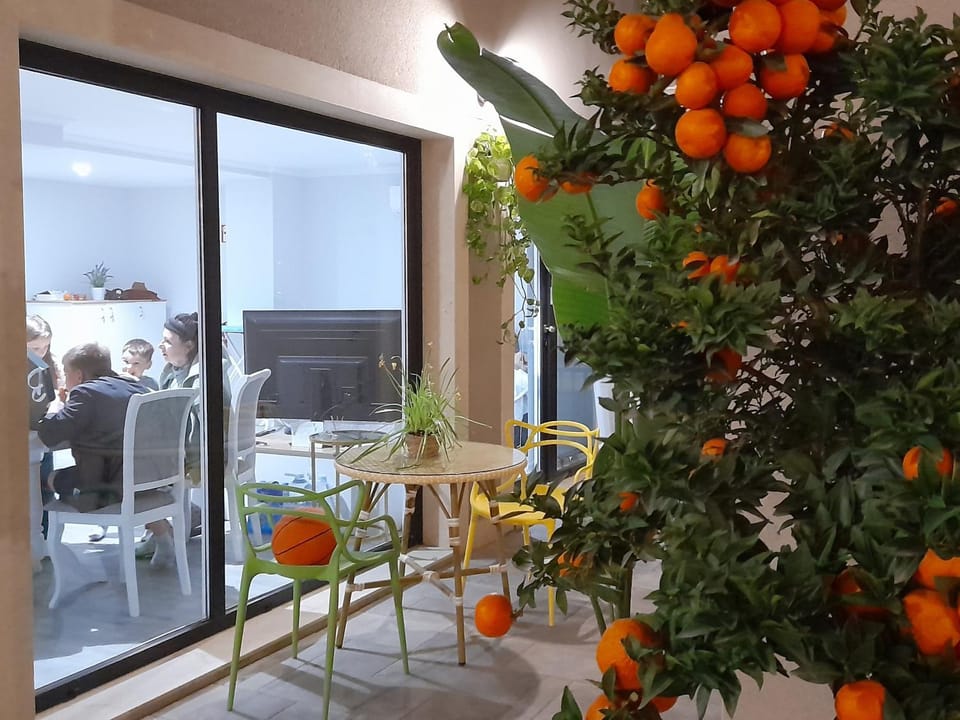 Balcony/Terrace, Living room, Seating area, Dining area